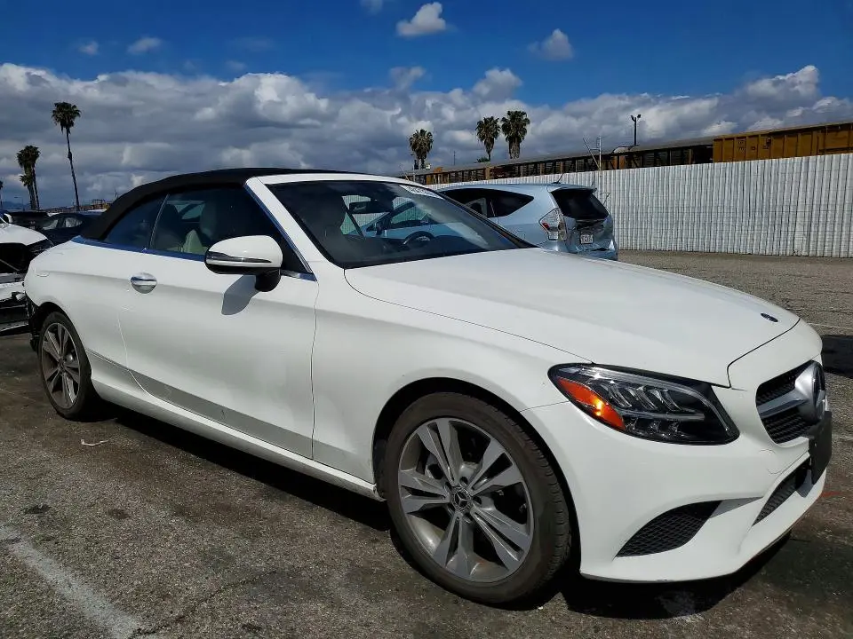 2020 MERCEDES-BENZ C 300  