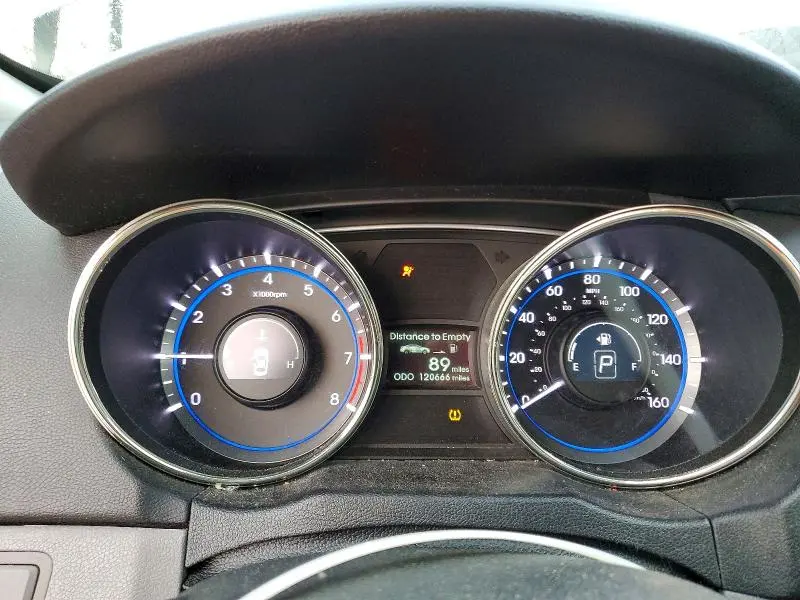 2012 HYUNDAI SONATA GLS  