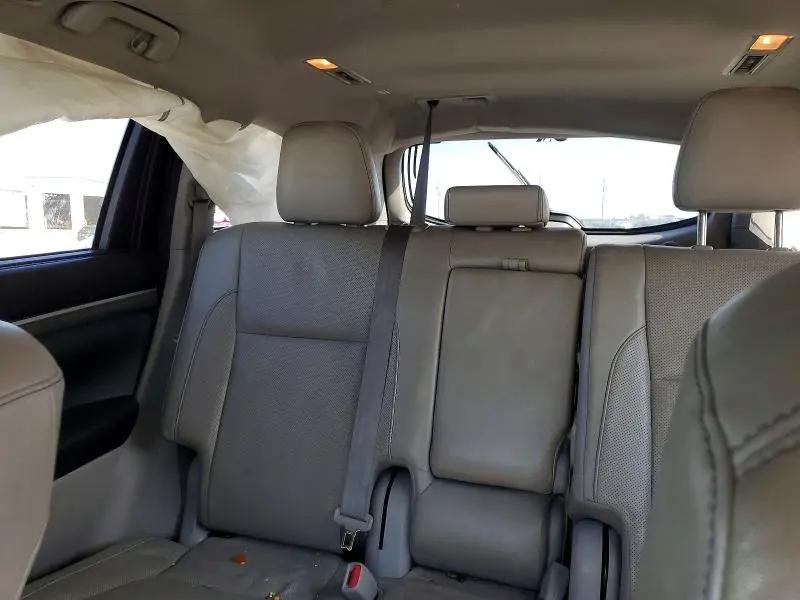 2018 TOYOTA HIGHLANDER LIMITED  