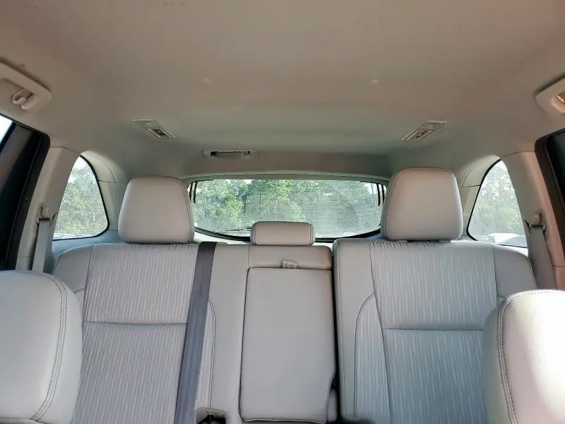 2016 TOYOTA HIGHLANDER LE  