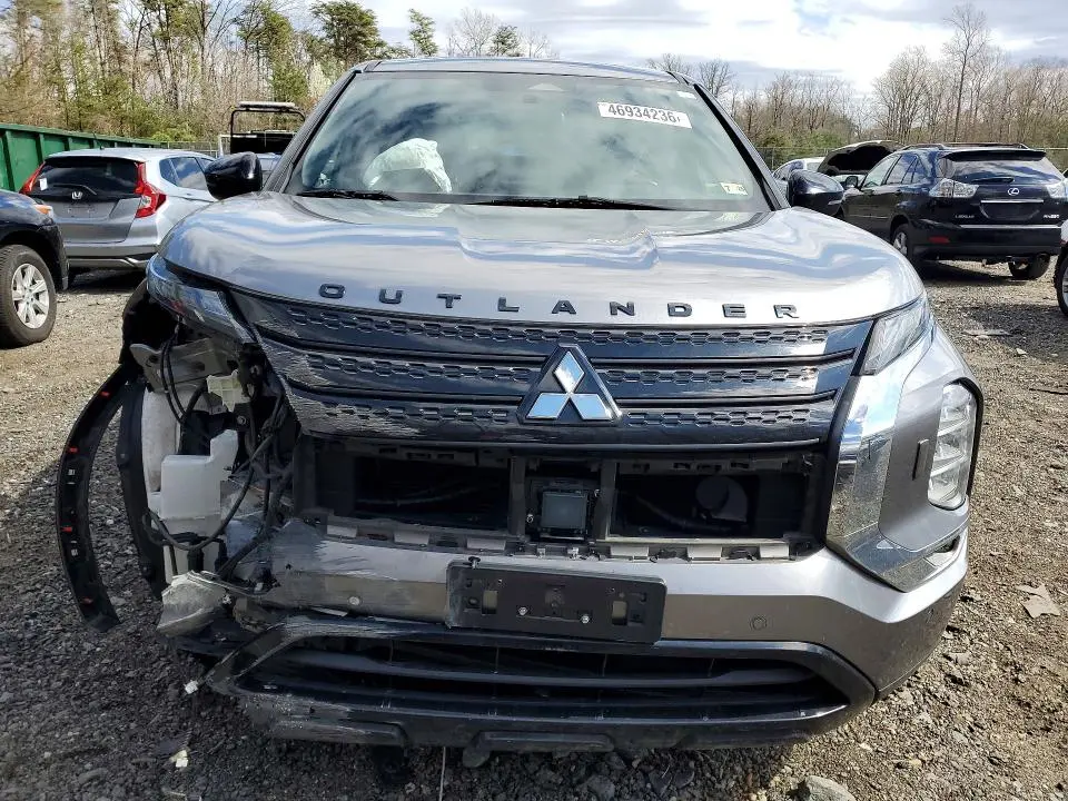 2022 MITSUBISHI OUTLANDER SE  