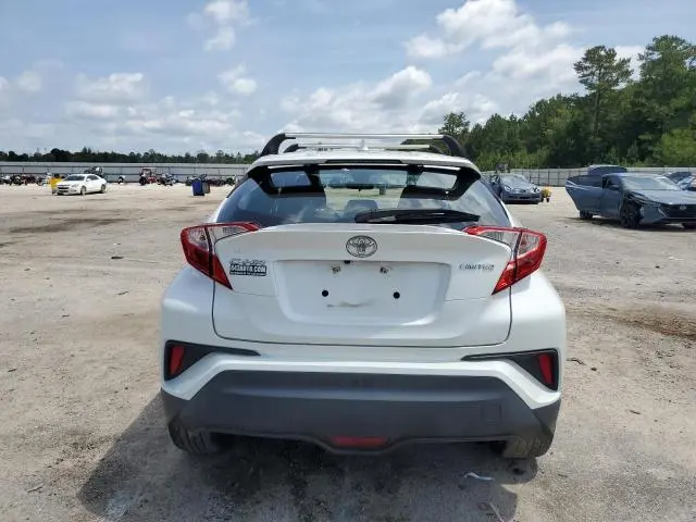 2020 TOYOTA C-HR XLE  