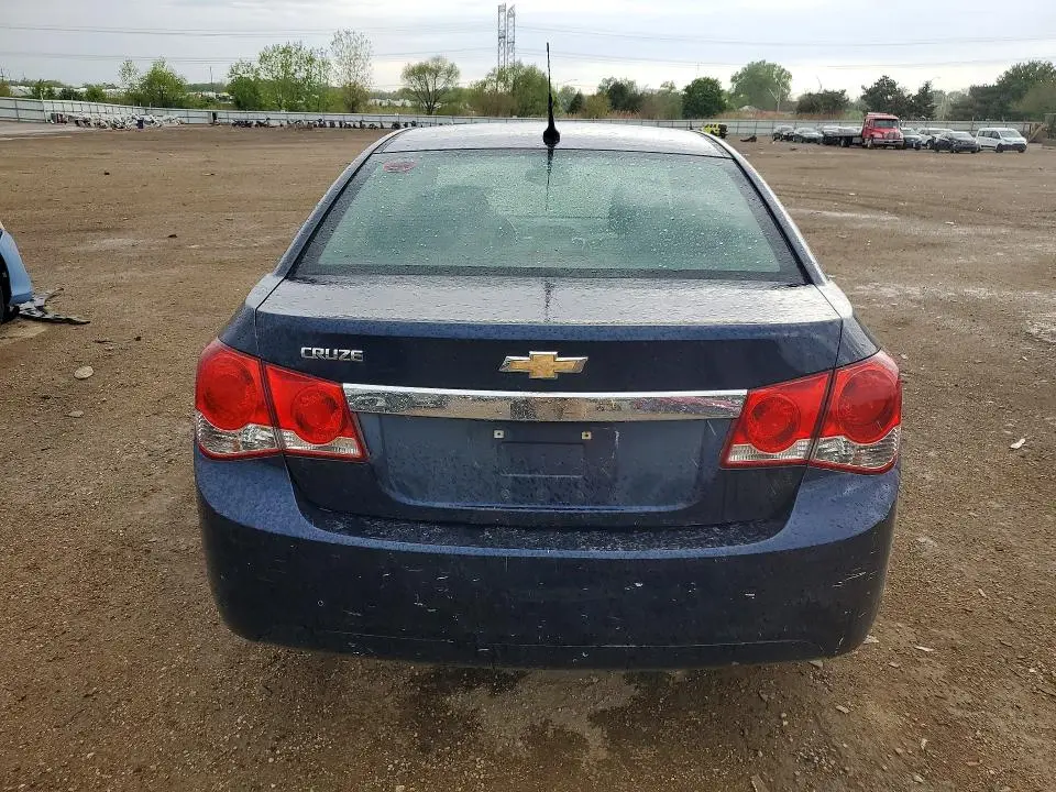 2011 CHEVROLET CRUZE LS  