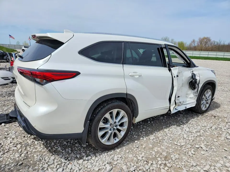 2021 TOYOTA HIGHLANDER LIMITED  