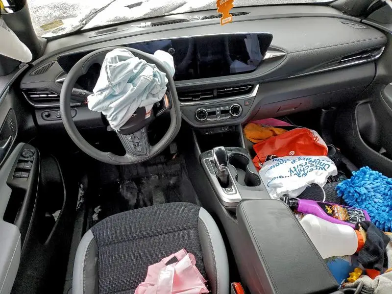 2025 BUICK ENVISTA PREFERRED  