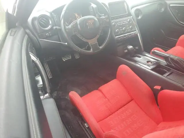 2015 NISSAN GT-R PREMIUM  