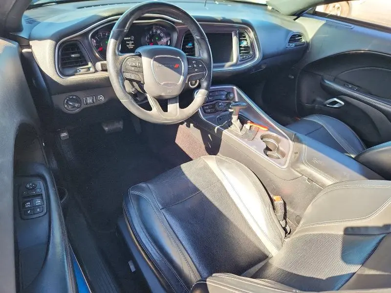 2016 DODGE CHALLENGER SXT  