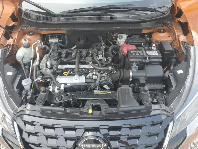 2024 NISSAN KICKS SR  