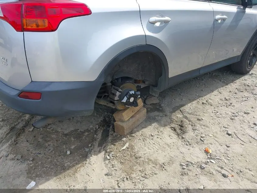 2014 TOYOTA RAV4 XLE