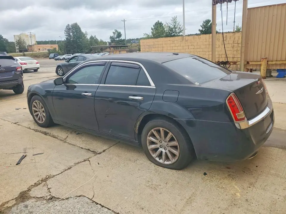 2013 CHRYSLER 300   