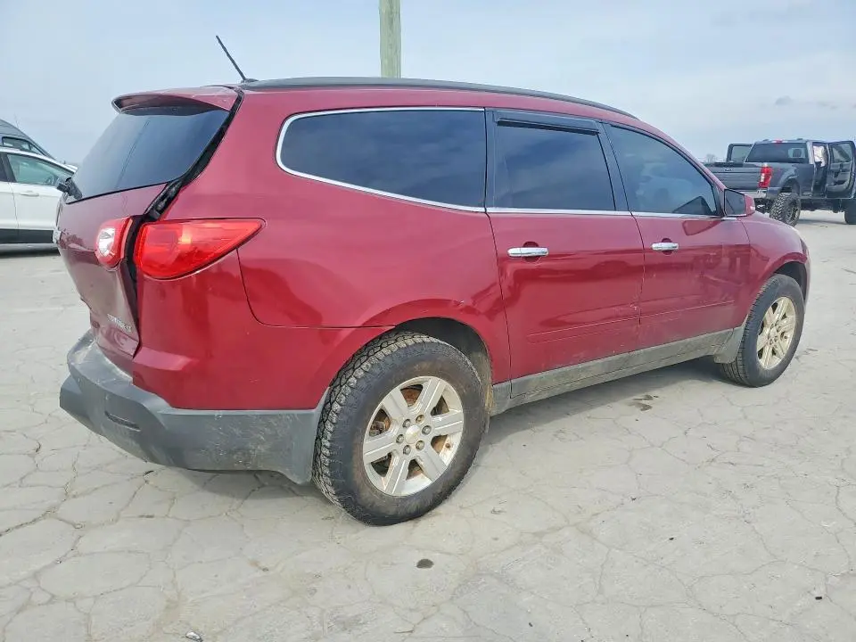 2011 CHEVROLET TRAVERSE L   