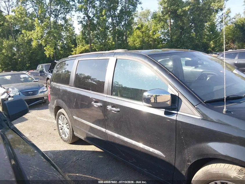 2016 CHRYSLER TOWN & COUNTRY TOURING-L ANNIVERSARY EDITION