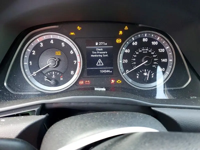 2021 HYUNDAI SONATA SE  