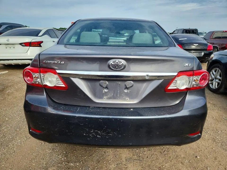 2013 TOYOTA COROLLA LE  