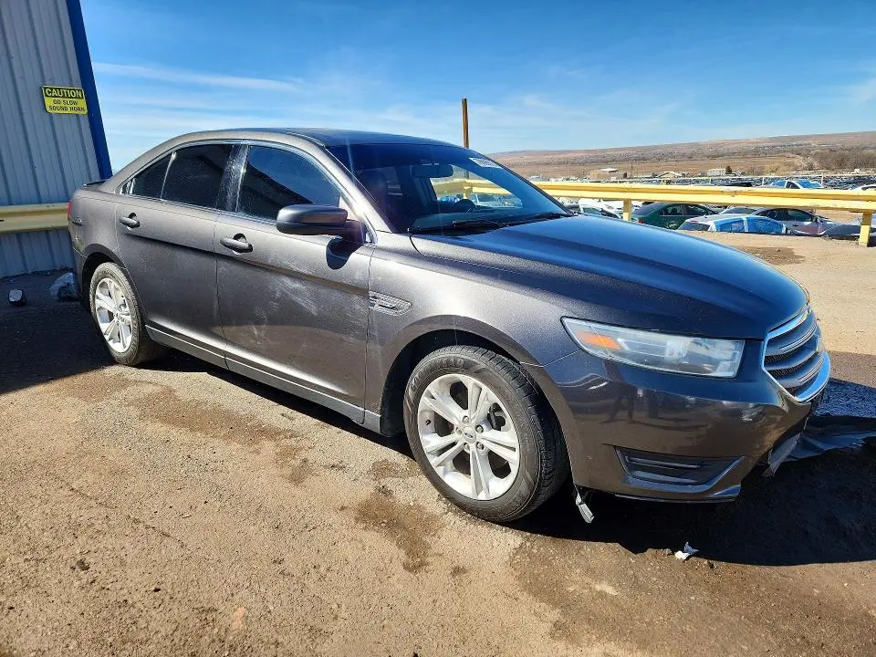 2015 FORD TAURUS SEL  