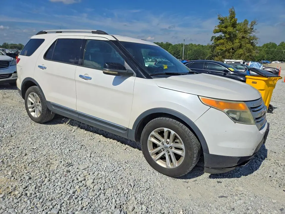 2011 FORD EXPLORER XLT  