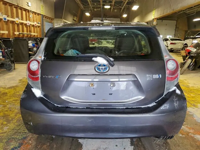 2013 TOYOTA PRIUS C   