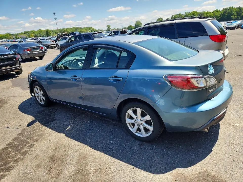 2010 MAZDA 3   