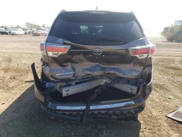 2016 TOYOTA HIGHLANDER XLE  
