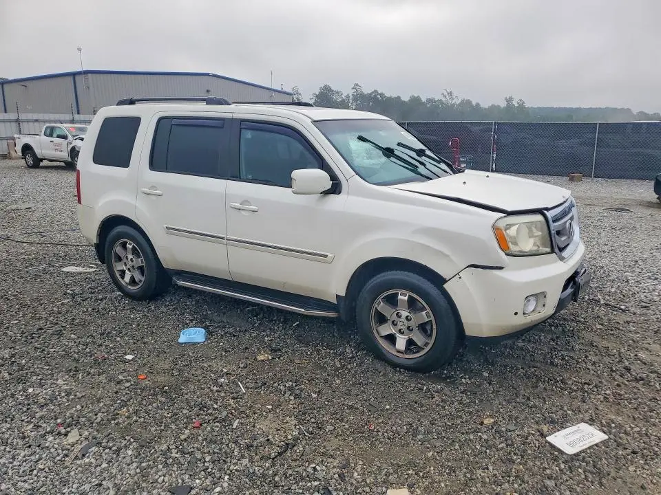 2011 HONDA PILOT TOURING  