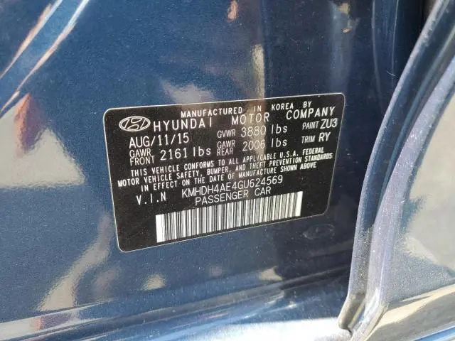 2016 HYUNDAI ELANTRA SE