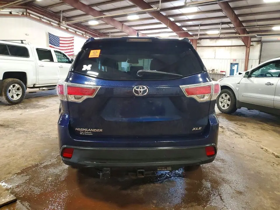2015 TOYOTA HIGHLANDER XLE  