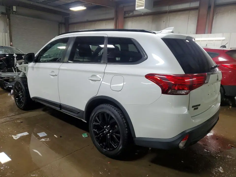 2018 MITSUBISHI OUTLANDER SE  