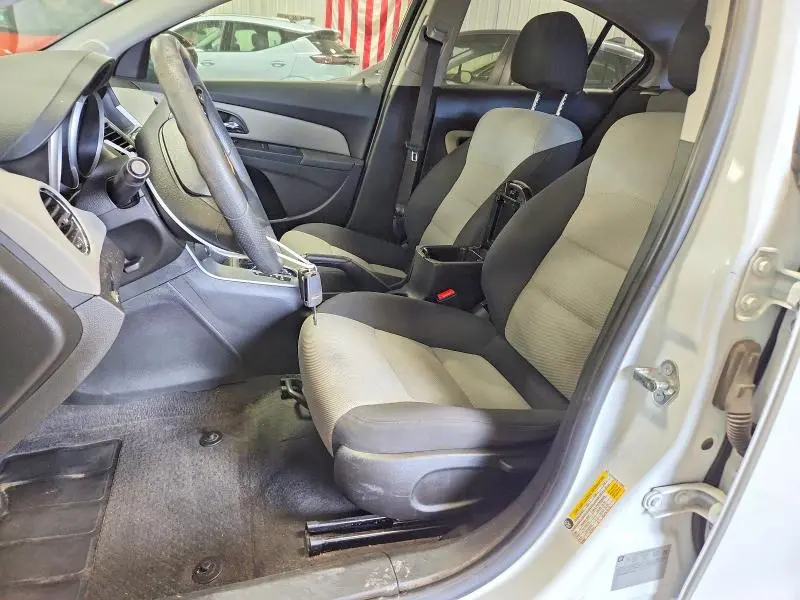 2015 CHEVROLET CRUZE LS  