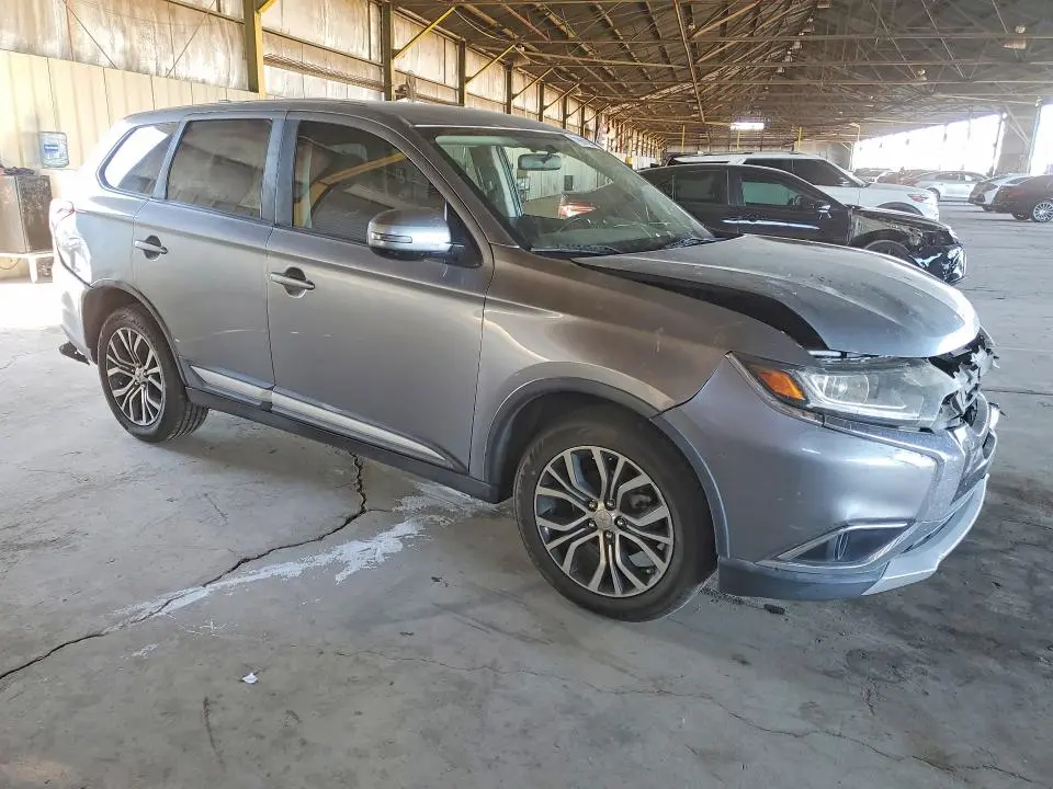 2017 MITSUBISHI OUTLANDER SE  