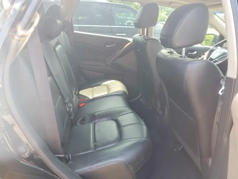 2011 NISSAN MURANO   