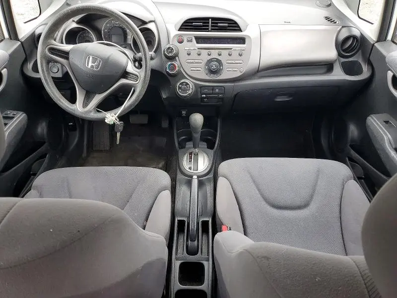 2010 HONDA FIT   