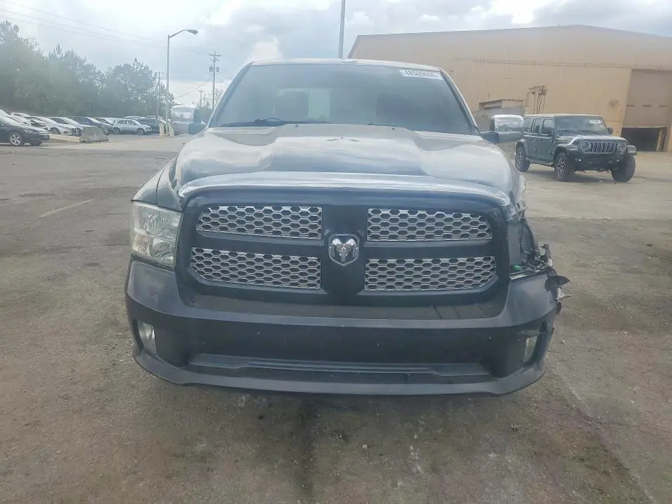 2014 RAM 1500 ST  