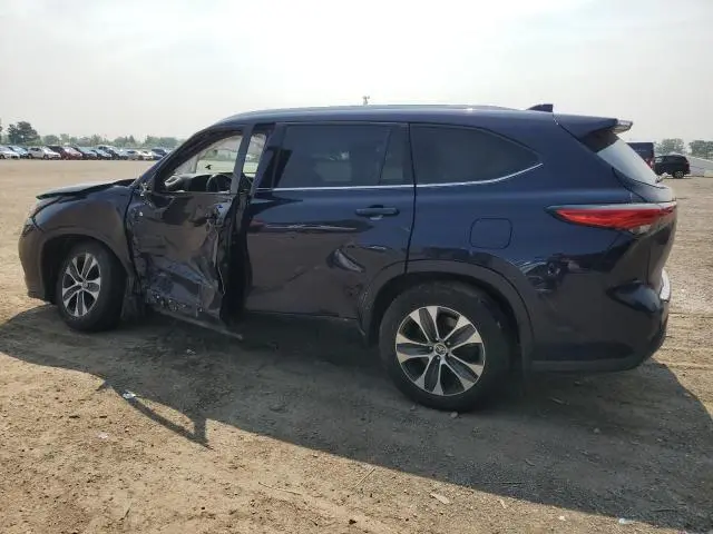 2022 TOYOTA HIGHLANDER HYBRID XLE  