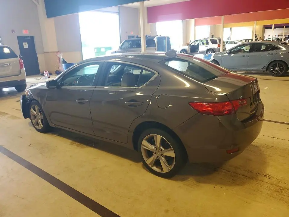 2013 ACURA ILX 20 TECH  
