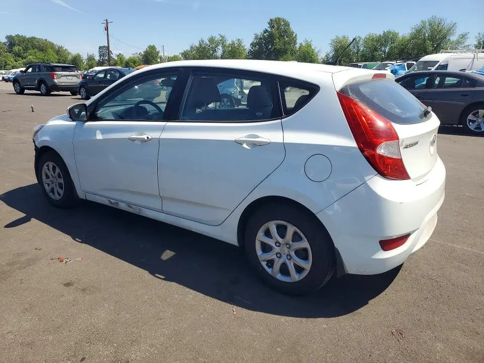 2013 HYUNDAI ACCENT GS  