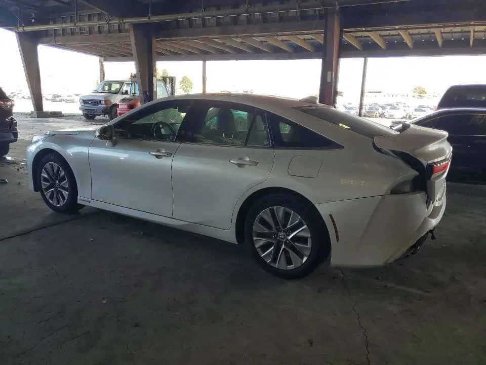 2022 TOYOTA MIRAI LE  