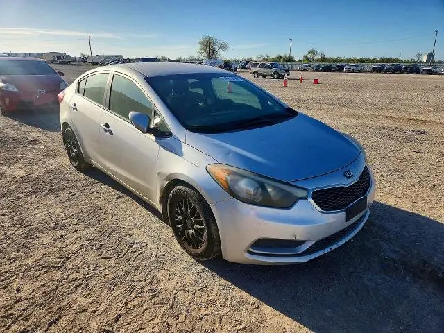 2016 KIA FORTE LX  