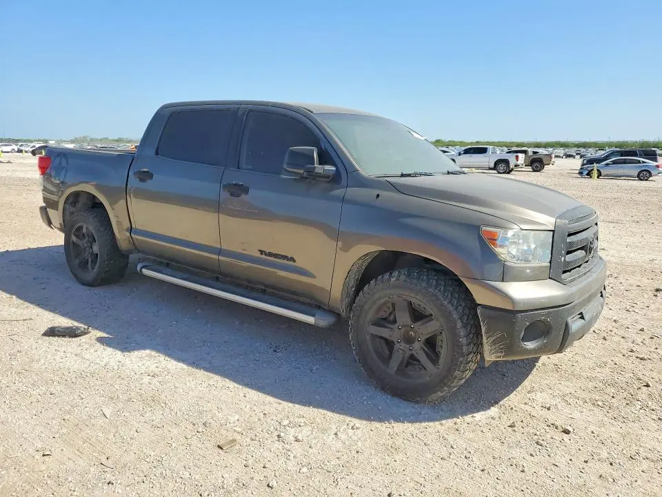 2011 TOYOTA TUNDRA GRADE  
