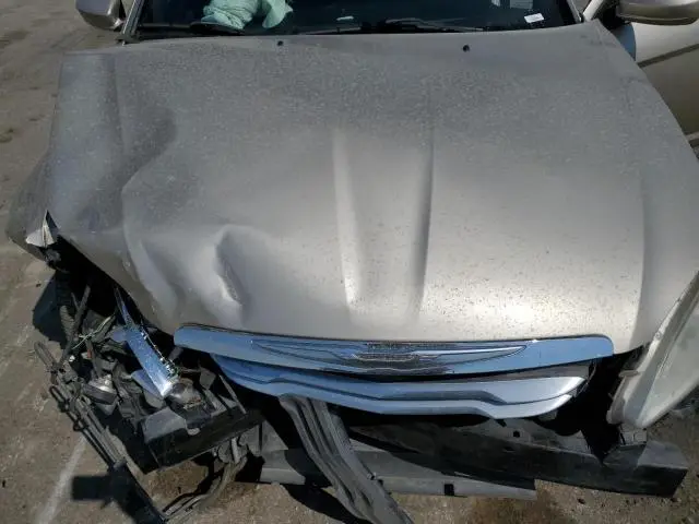 2013 CHRYSLER 200 LX  