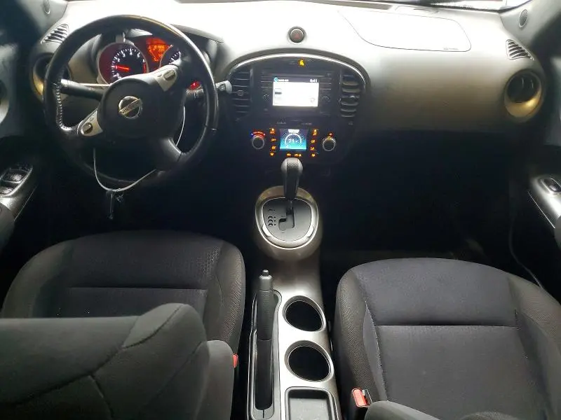 2011 NISSAN JUKE S  