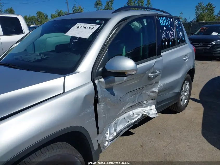 2016 VOLKSWAGEN TIGUAN S