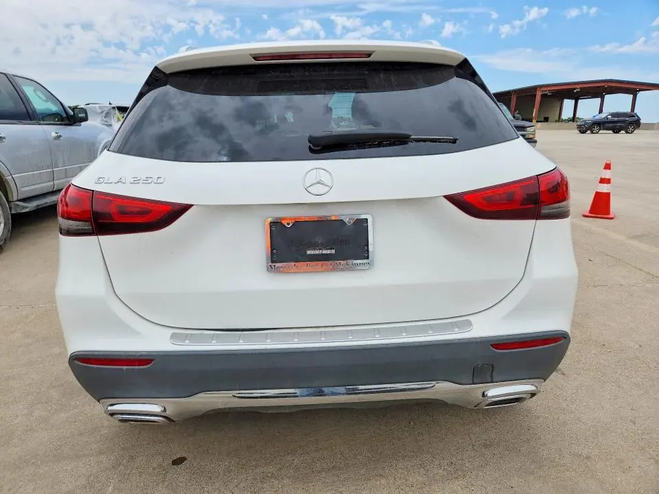 2021 MERCEDES-BENZ GLA 250  