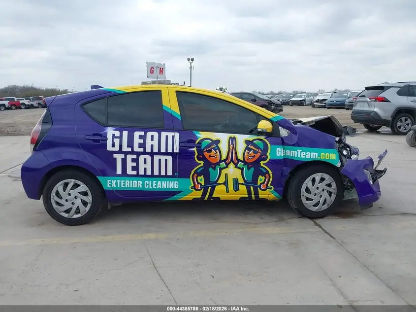 2016 TOYOTA PRIUS C TWO