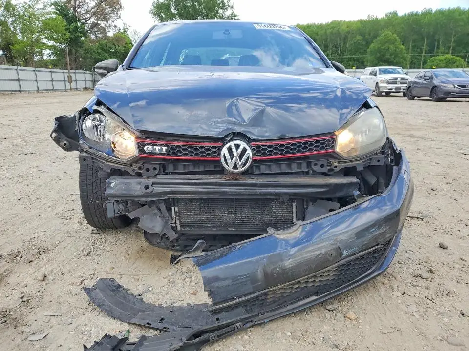 2010 VOLKSWAGEN GTI   