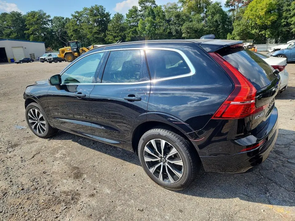 2023 VOLVO XC60 CORE  