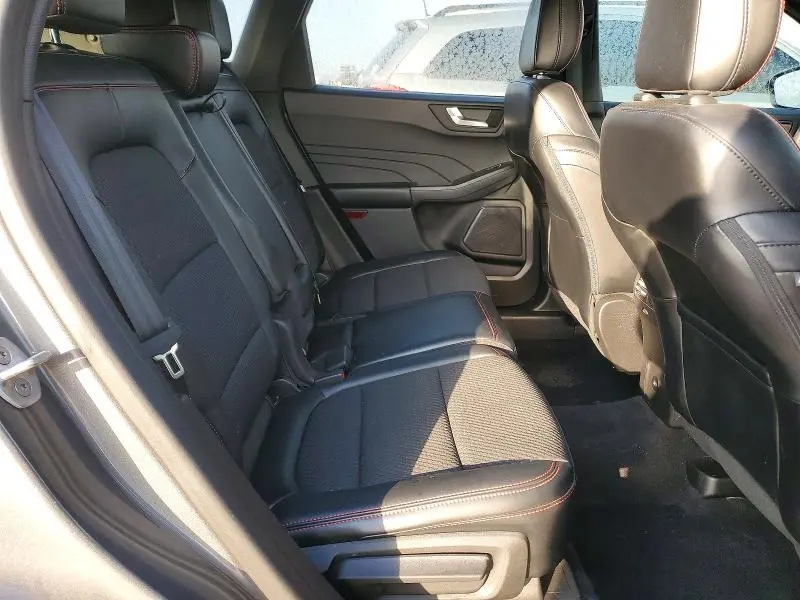 2023 FORD ESCAPE ST LINE SELECT  