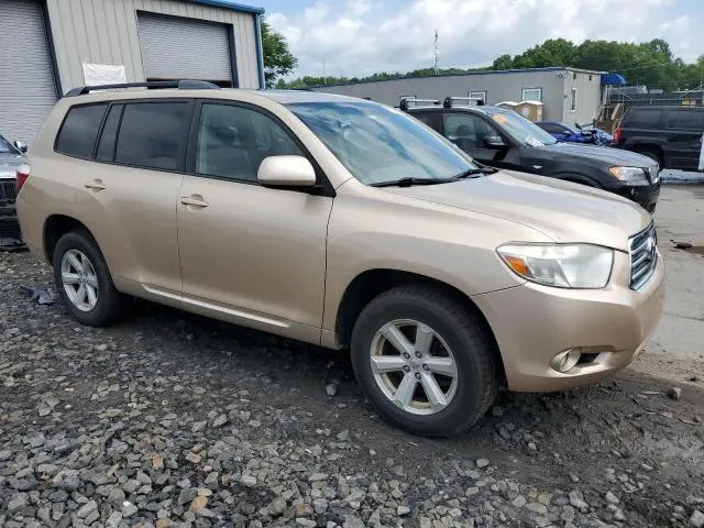 2010 TOYOTA HIGHLANDER SE  