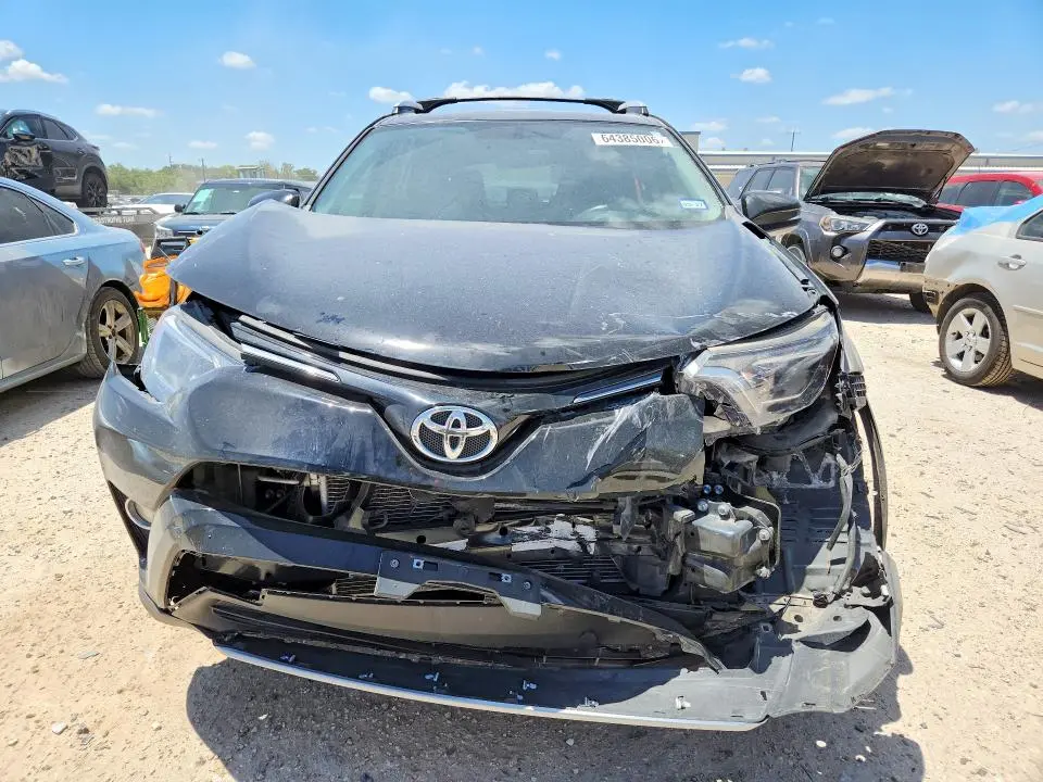 2016 TOYOTA RAV4 XLE  