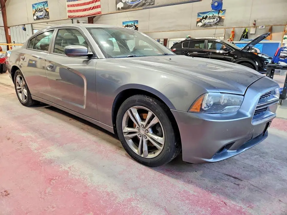2012 DODGE CHARGER SXT  