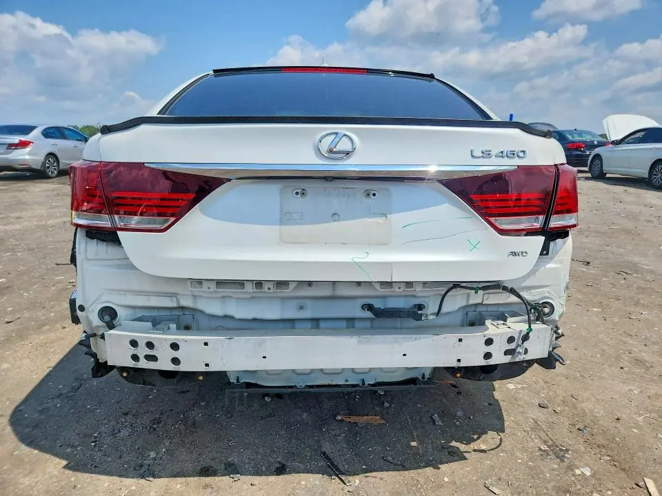 2013 LEXUS LS 460  